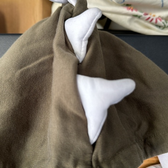 Tommy Bahama spiked dinosaur hoodie & sweatpants Sz 12 months - Picture 5 of 10